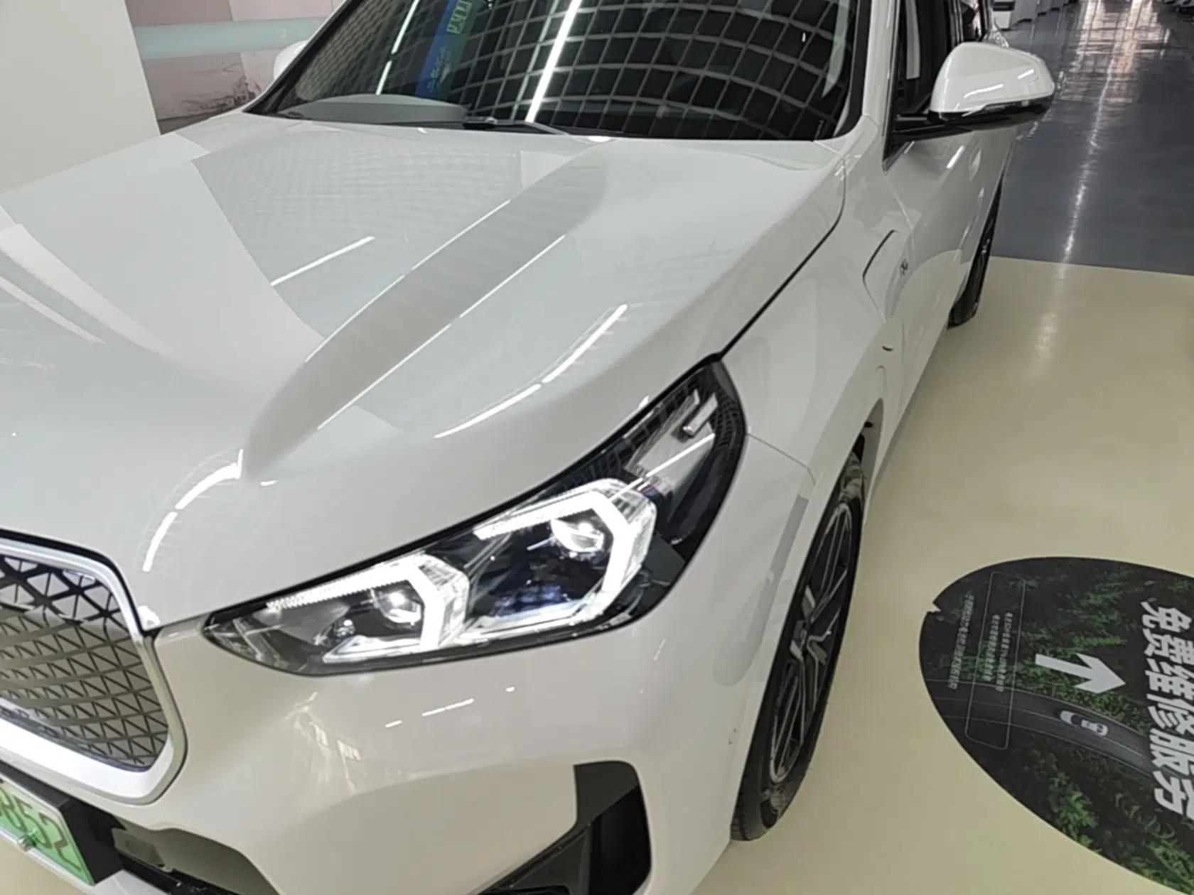 BMW iX1 2025 eDrive25L M Sport Package — миниатюра 5
