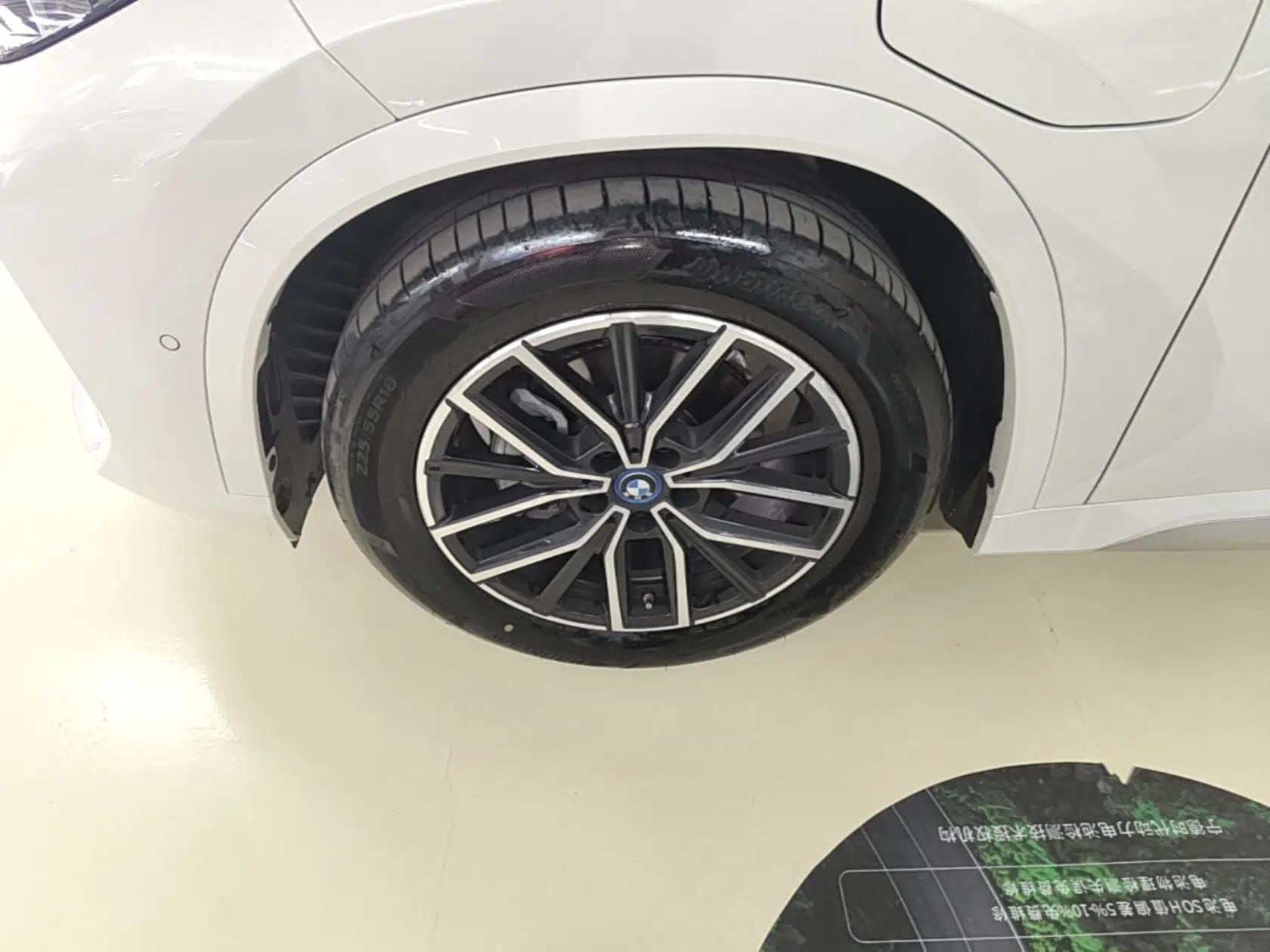 BMW iX1 2025 eDrive25L M Sport Package — миниатюра 9
