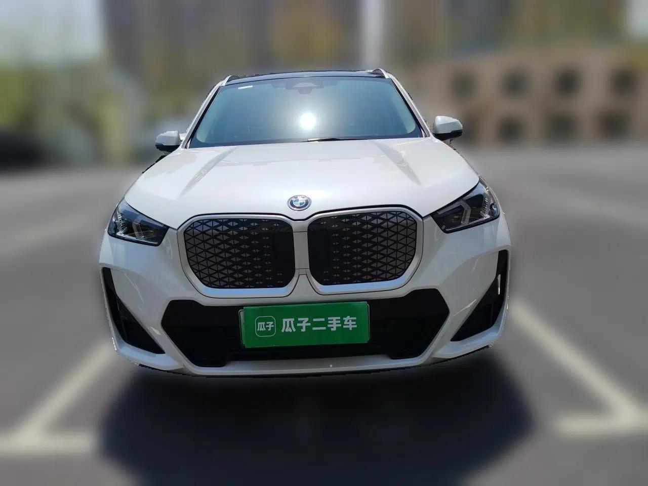 BMW iX1 2023 xDrive30L M Sport Package — миниатюра 2