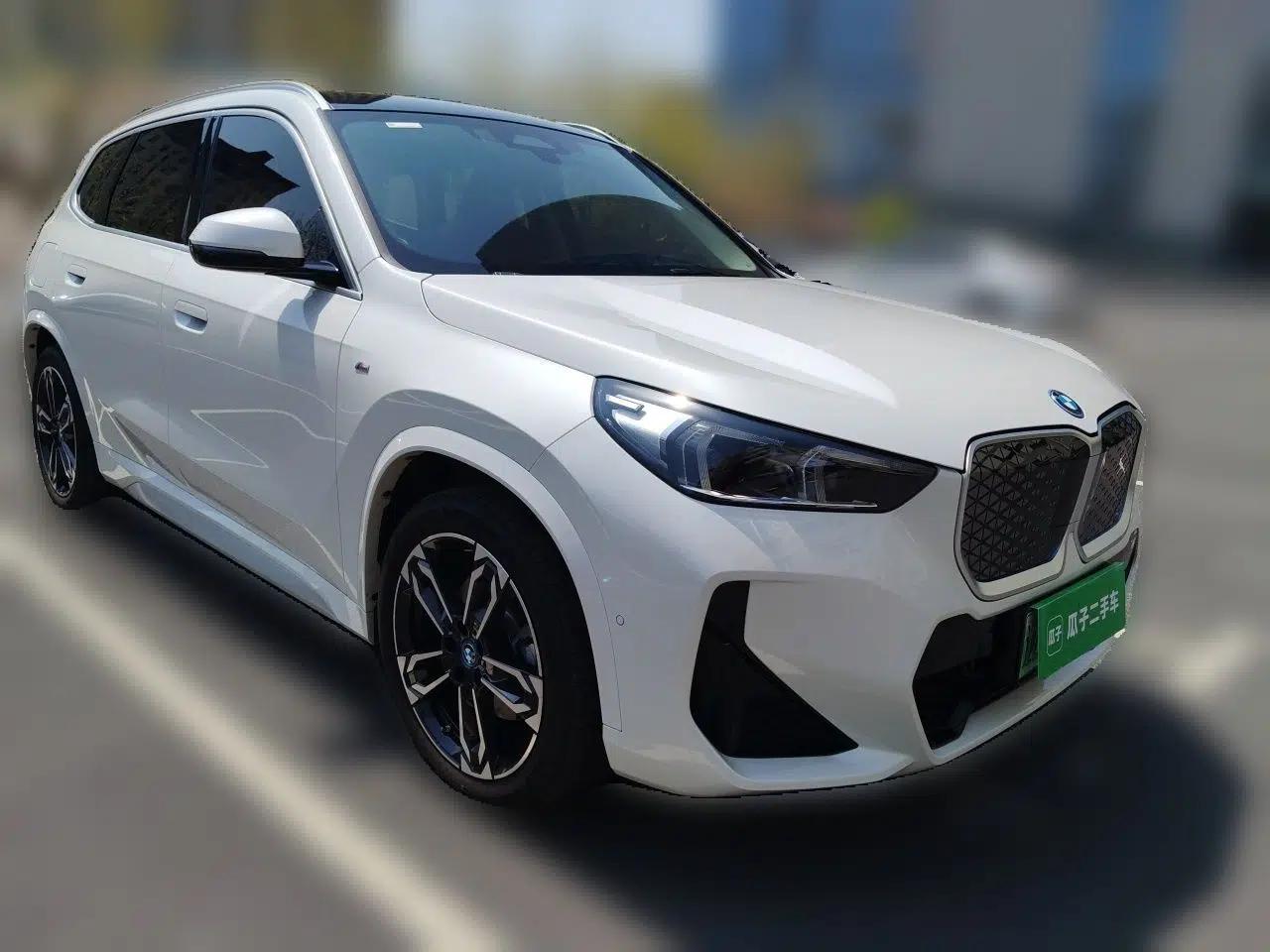 BMW iX1 2023 xDrive30L M Sport Package — миниатюра 3