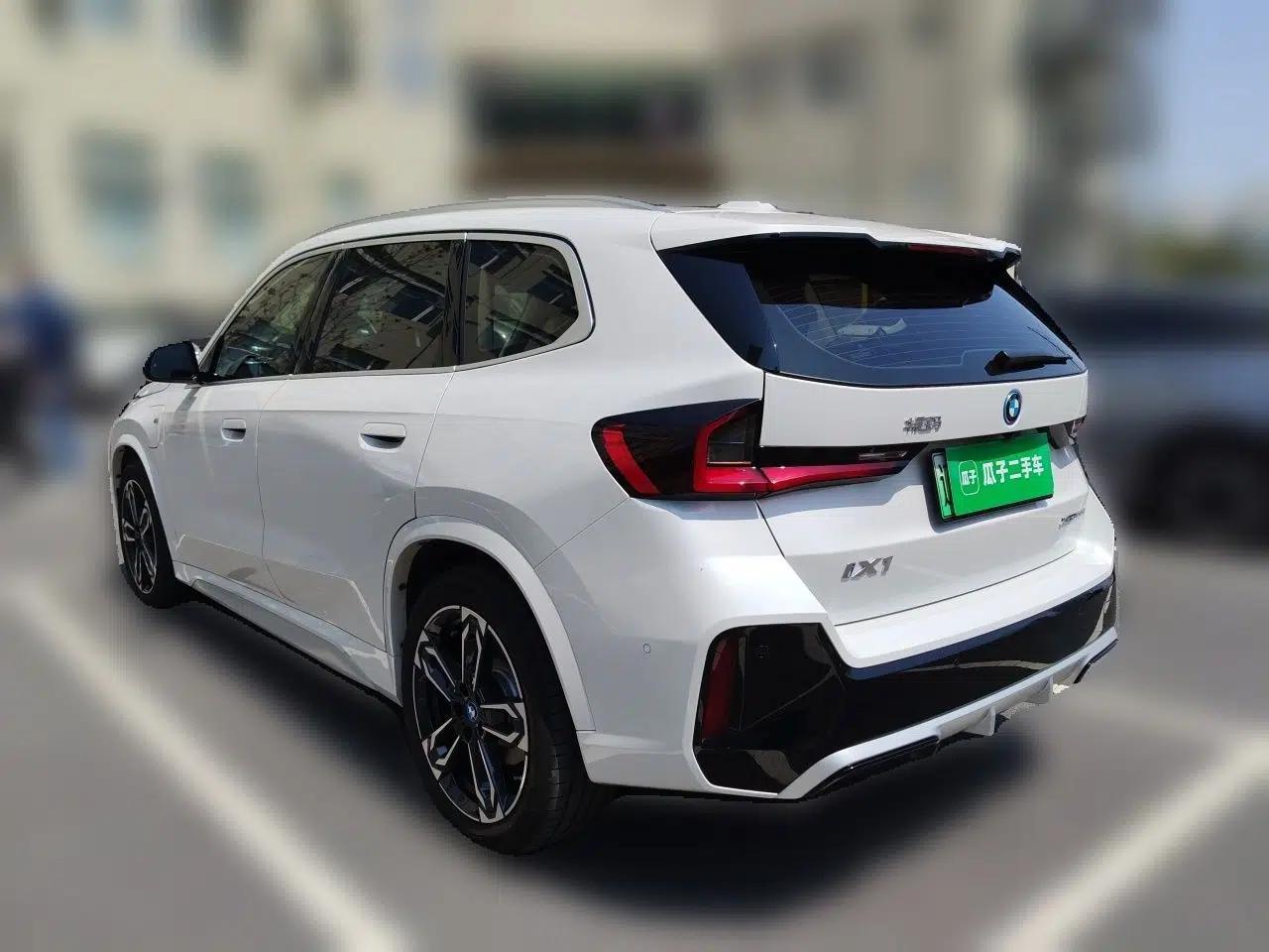 BMW iX1 2023 xDrive30L M Sport Package — миниатюра 4