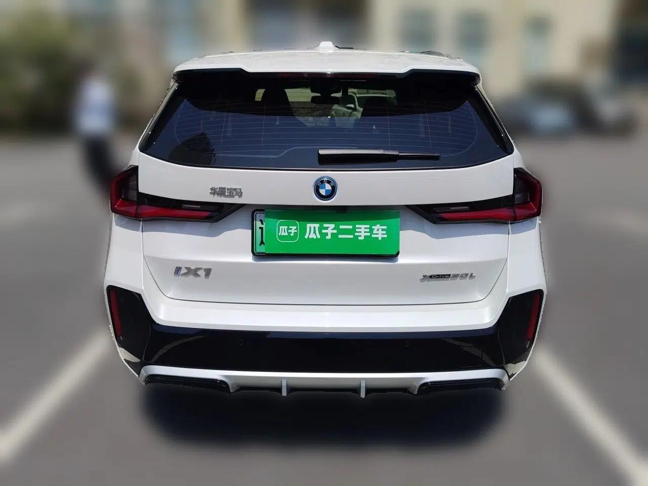 BMW iX1 2023 xDrive30L M Sport Package — миниатюра 5