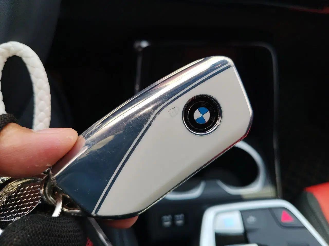 BMW iX1 2023 xDrive30L M Sport Package — миниатюра 9