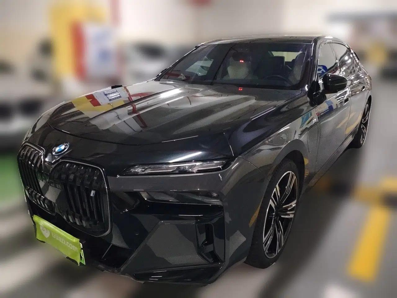 BMW i7 2023 xDrive60L M Sport Package — миниатюра 1