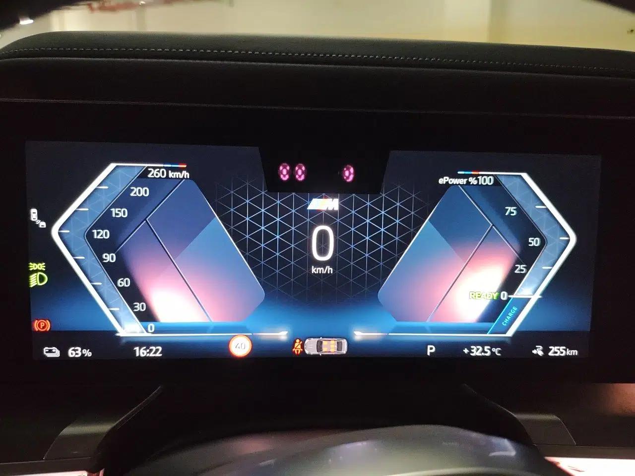 BMW i7 2023 xDrive60L M Sport Package — миниатюра 12