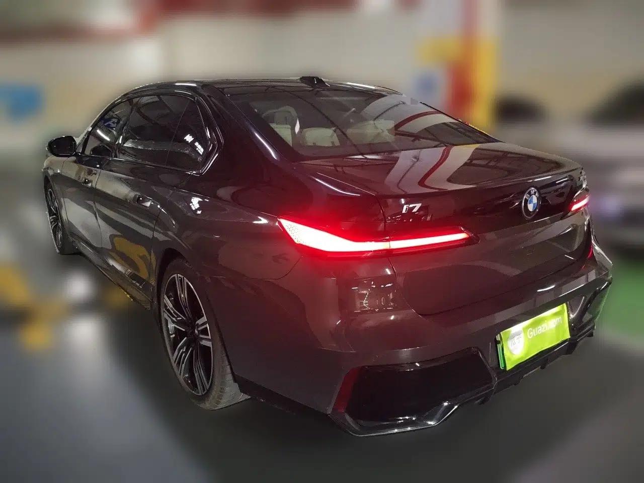 BMW i7 2023 xDrive60L M Sport Package — миниатюра 4