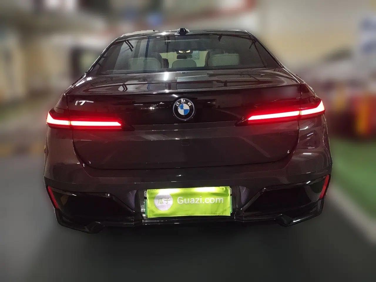 BMW i7 2023 xDrive60L M Sport Package — миниатюра 5