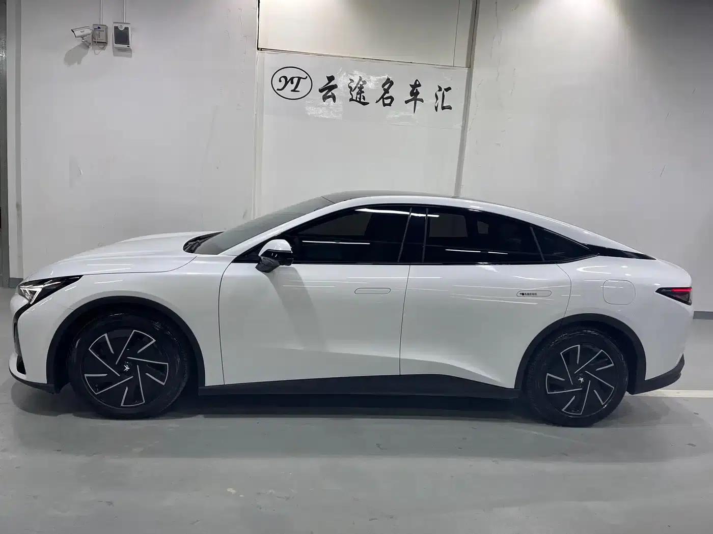 Jihu Alphard S5 2025 Model 560PRO 185kW — миниатюра 4