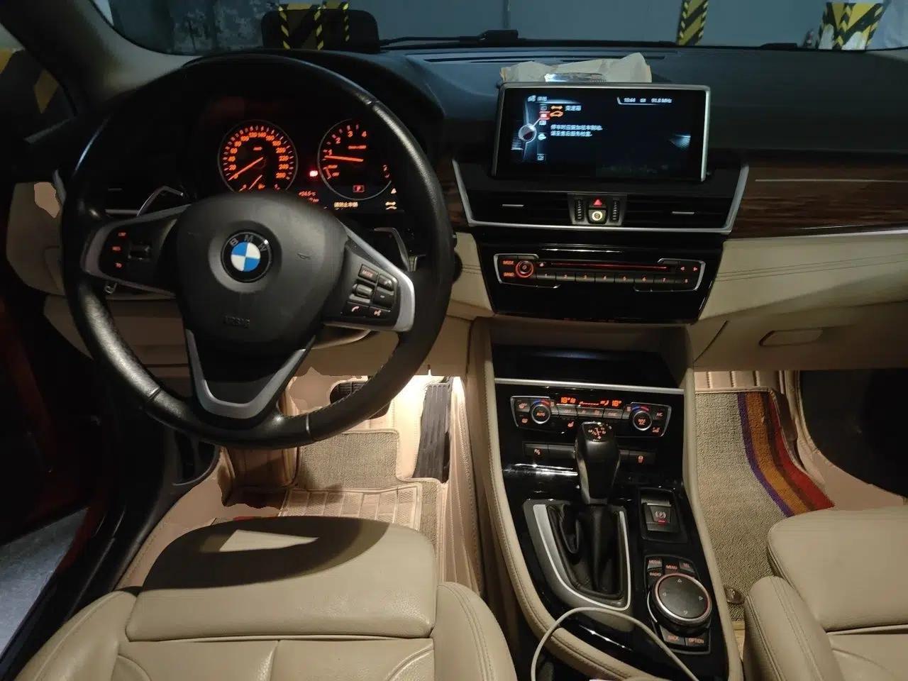 BMW 2 Series Active Tourer 2016 220i Luxury Design Package — миниатюра 10
