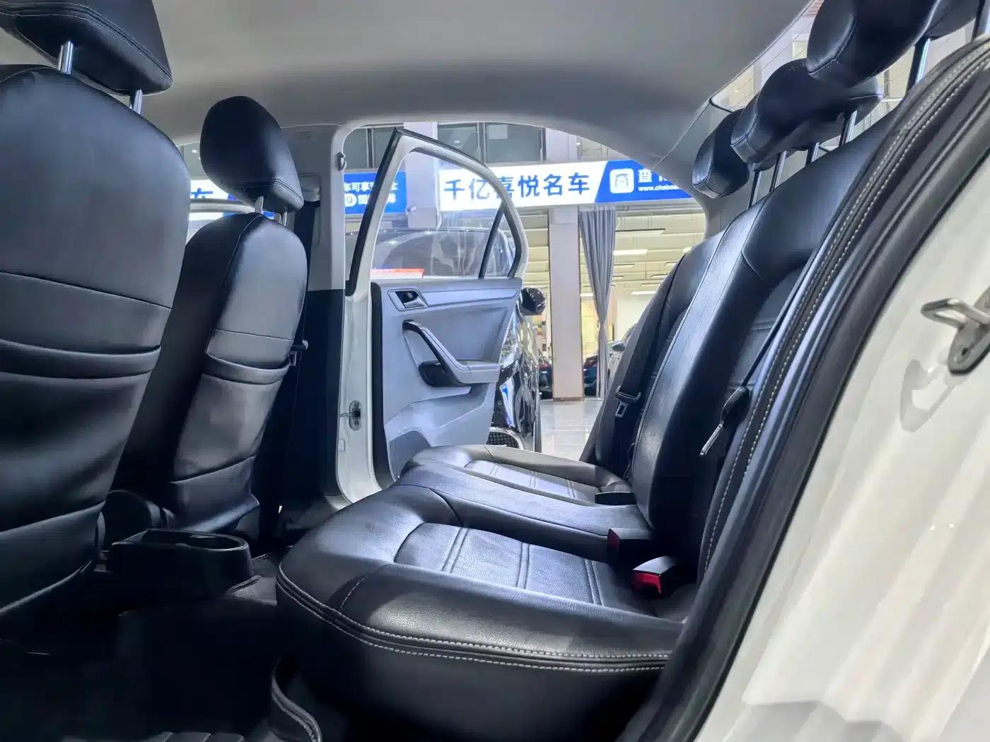 Jetta VA3 2021 1.5L Automatic Upward Life Edition — миниатюра 13