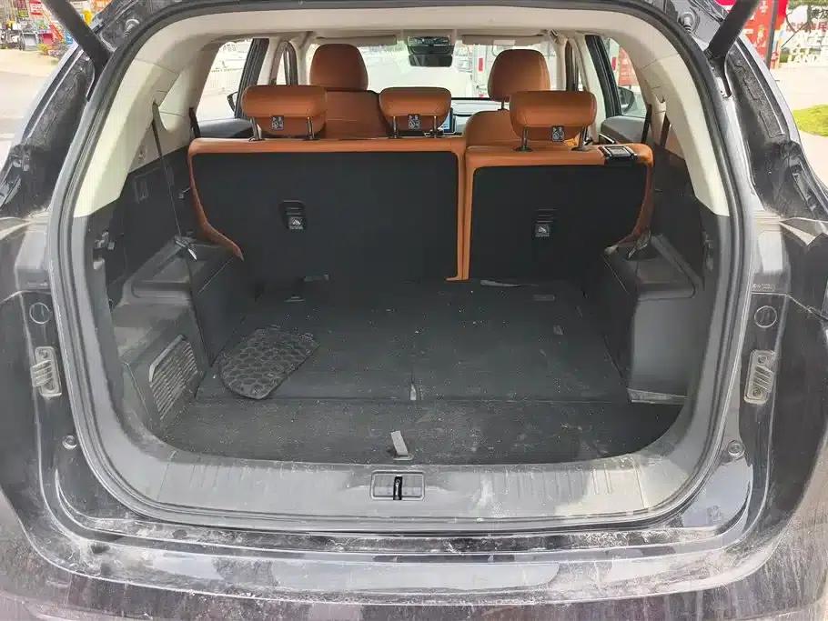 Jetour Mountain & Sea L7 2024 Model 1.5T 120km MAX 7-Seater — миниатюра 4