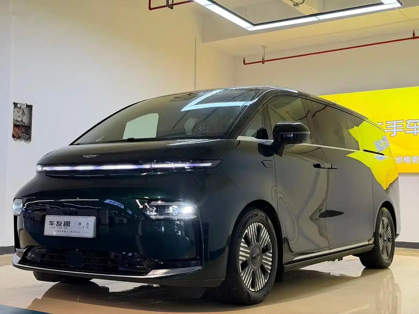 Wingzhen L380 2024 Model, 140-degree, 6-seater, 4WD Ultra — миниатюра 1