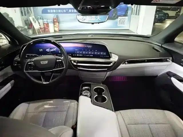 iQ Ruige 2022 Rear-Wheel Drive Long-Range Luxury Edition — миниатюра 6