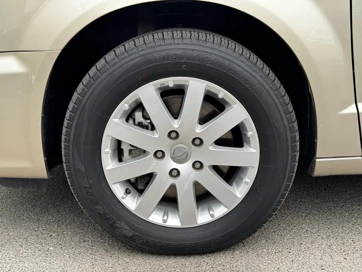 2014 Imported Grand Voyager 3.6L Comfort Edition — миниатюра 16