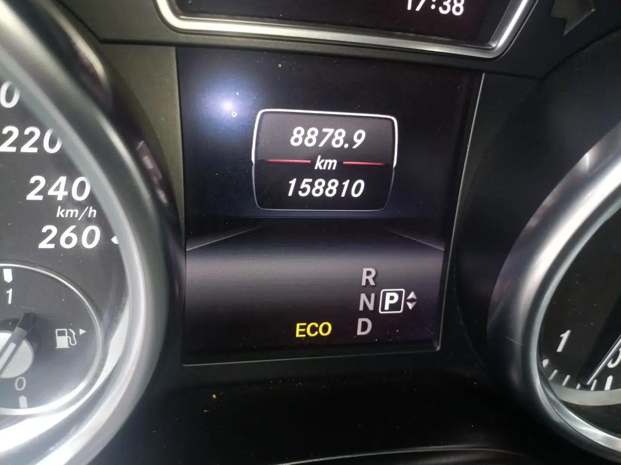 Mercedes-Benz GL-Class 2014 GL 400 4MATIC Dynamic Model — миниатюра 13