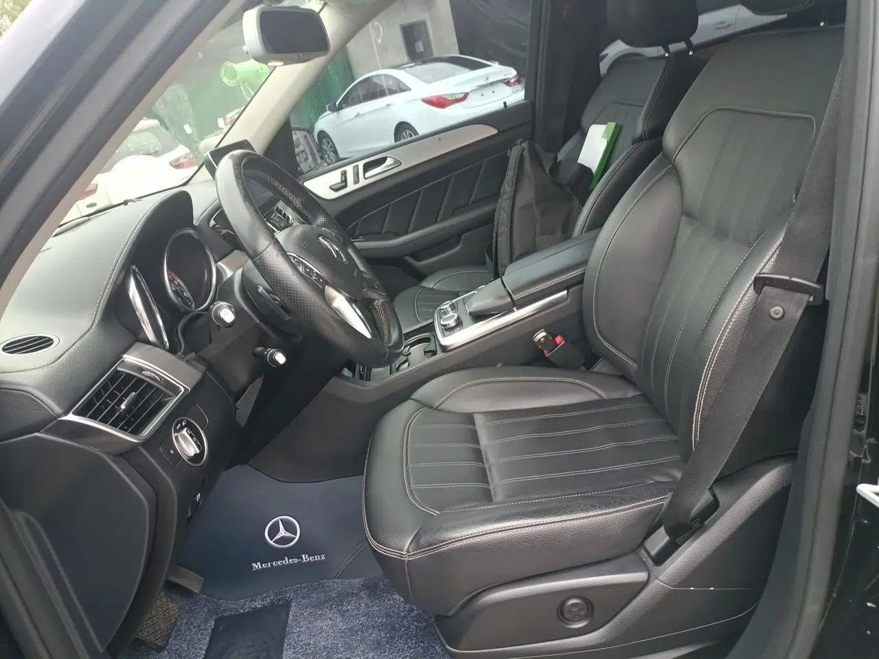 Mercedes-Benz GL-Class 2014 GL 400 4MATIC Dynamic Model — миниатюра 16