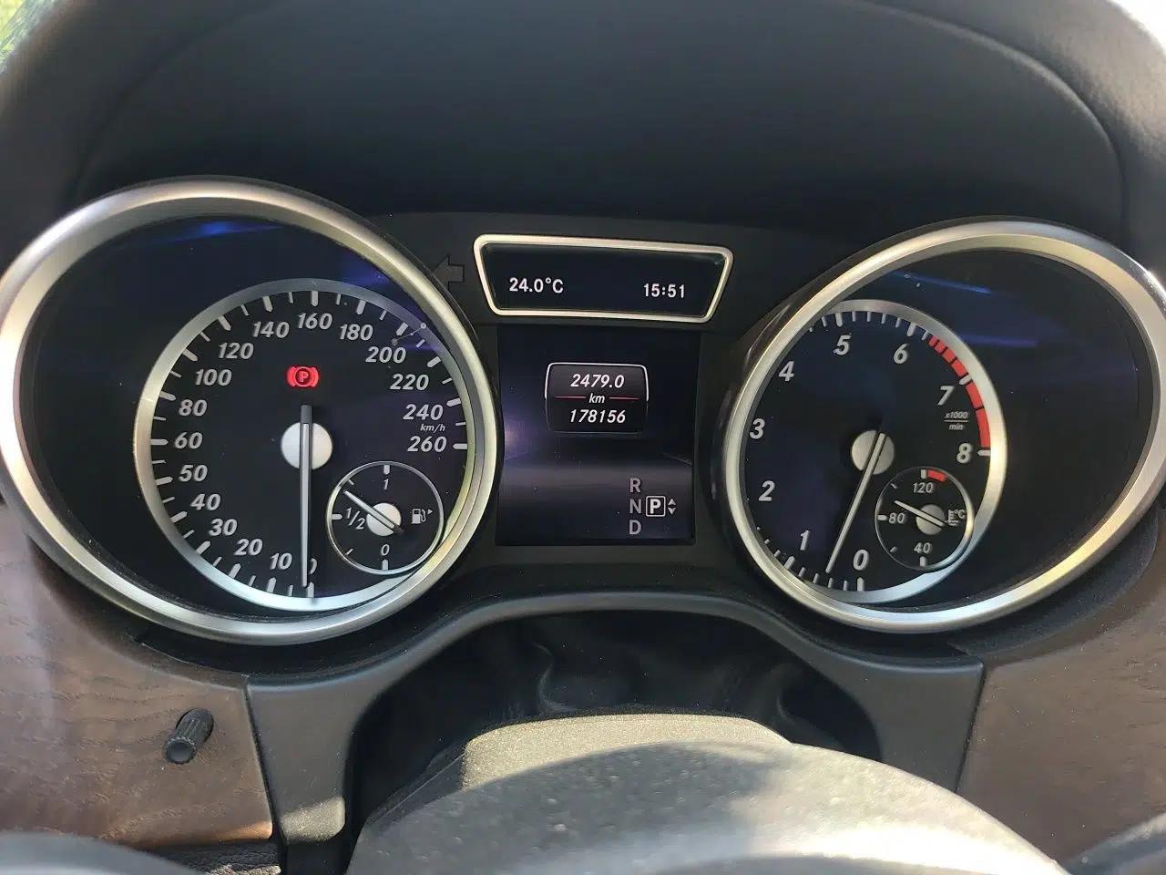 Mercedes-Benz GL-Class 2013 GL 500 4MATIC — миниатюра 12