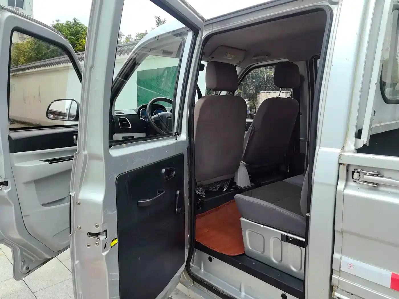 Yujin 2018 1.3L Double Cab Extended Standard Model ACTECO-SQR472WD — миниатюра 10