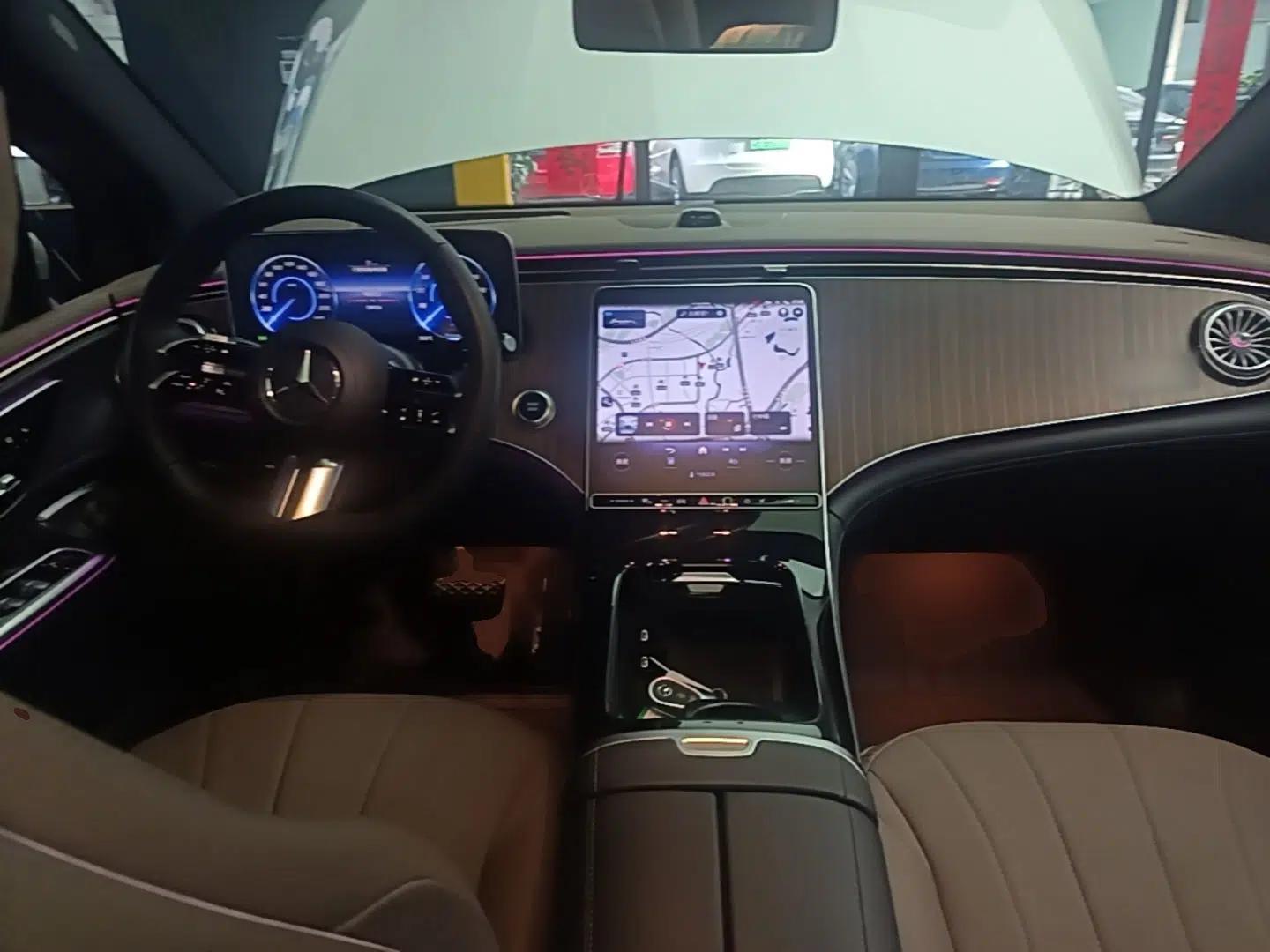 Mercedes-Benz EQE SUV 2023 350 4MATIC Luxury Edition — миниатюра 13