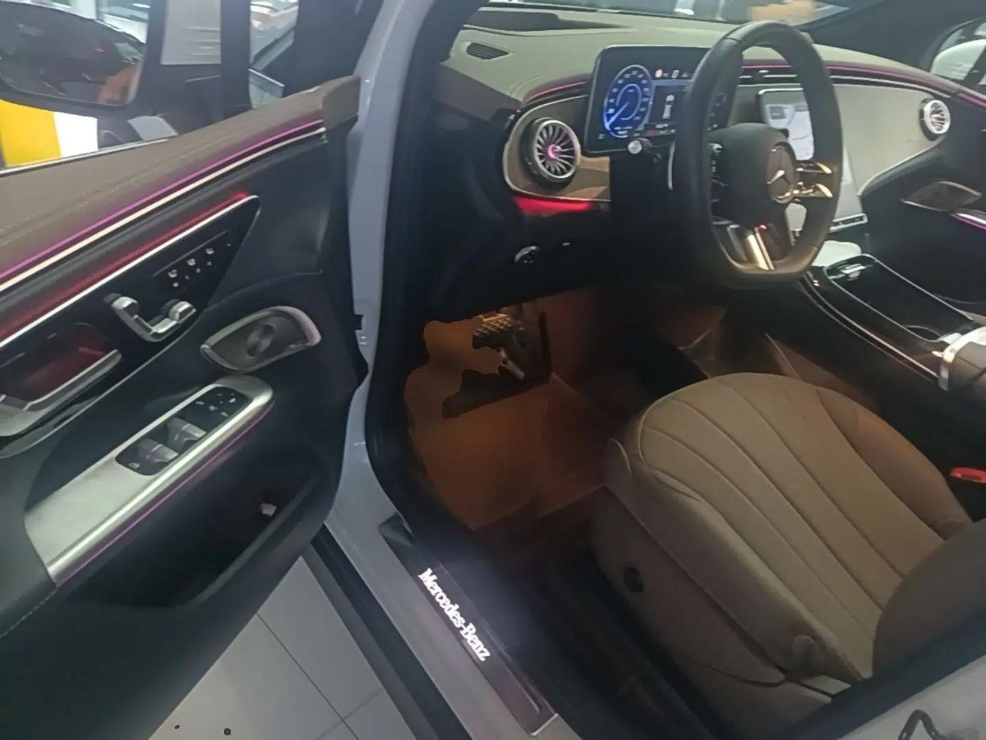 Mercedes-Benz EQE SUV 2023 350 4MATIC Luxury Edition — миниатюра 19