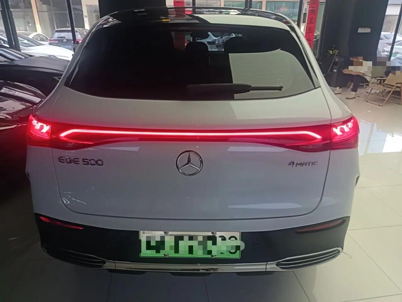 Mercedes-Benz EQE SUV 2023 350 4MATIC Luxury Edition — миниатюра 5