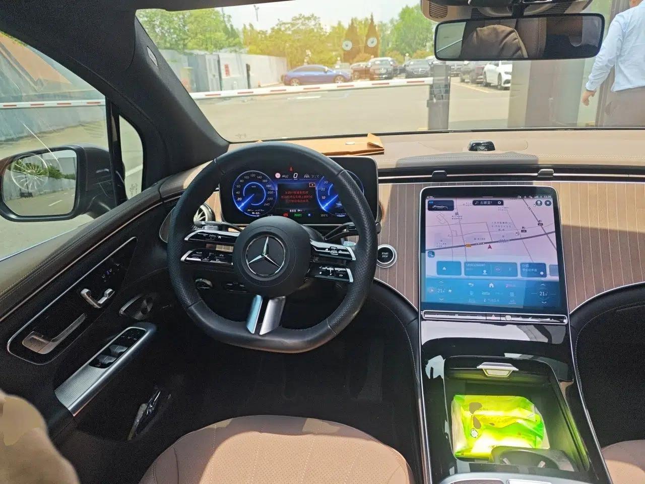 Mercedes-Benz EQE SUV 2023 350 4MATIC Pioneer Edition — миниатюра 11