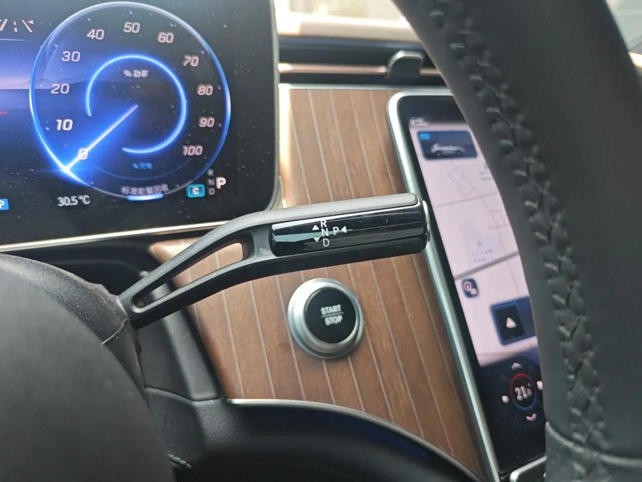 Mercedes-Benz EQE SUV 2023 350 4MATIC Pioneer Edition — миниатюра 15