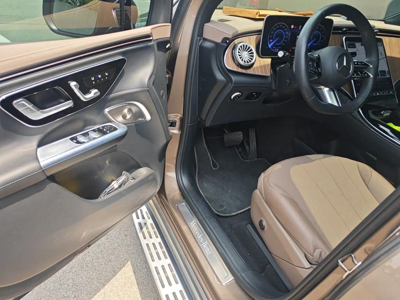 Mercedes-Benz EQE SUV 2023 350 4MATIC Pioneer Edition — миниатюра 17