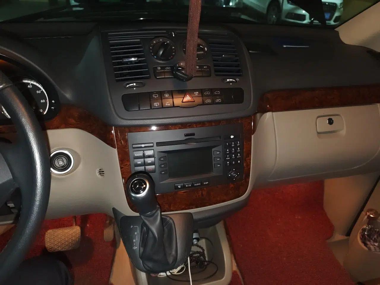 Mercedes-Benz Viano 2015 3.0L Partner Edition — миниатюра 14