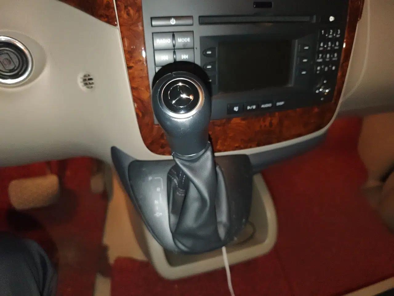 Mercedes-Benz Viano 2015 3.0L Partner Edition — миниатюра 15