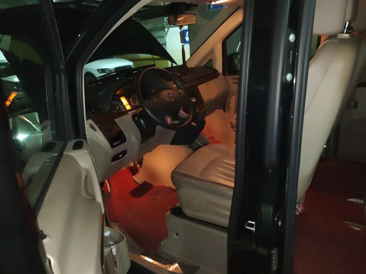 Mercedes-Benz Viano 2015 3.0L Partner Edition — миниатюра 17