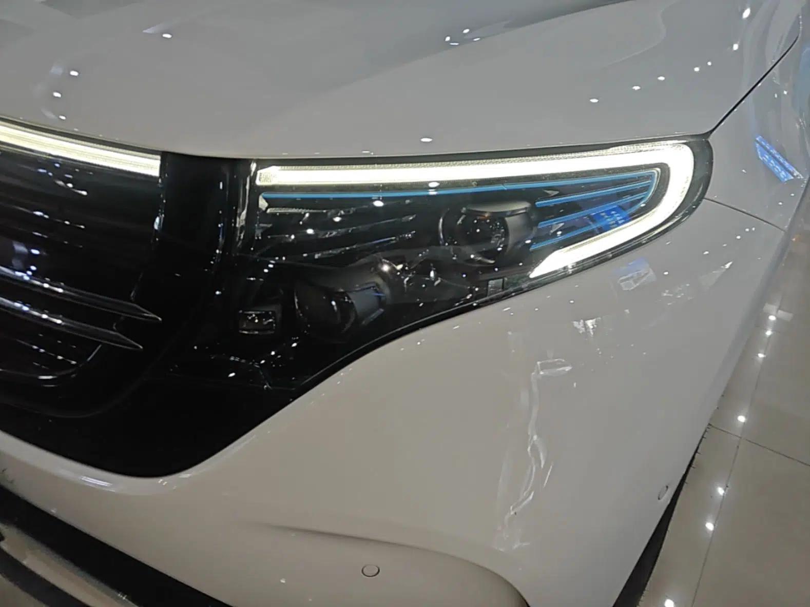 Mercedes-Benz EQC 2021 EQC 400 4MATIC — миниатюра 9