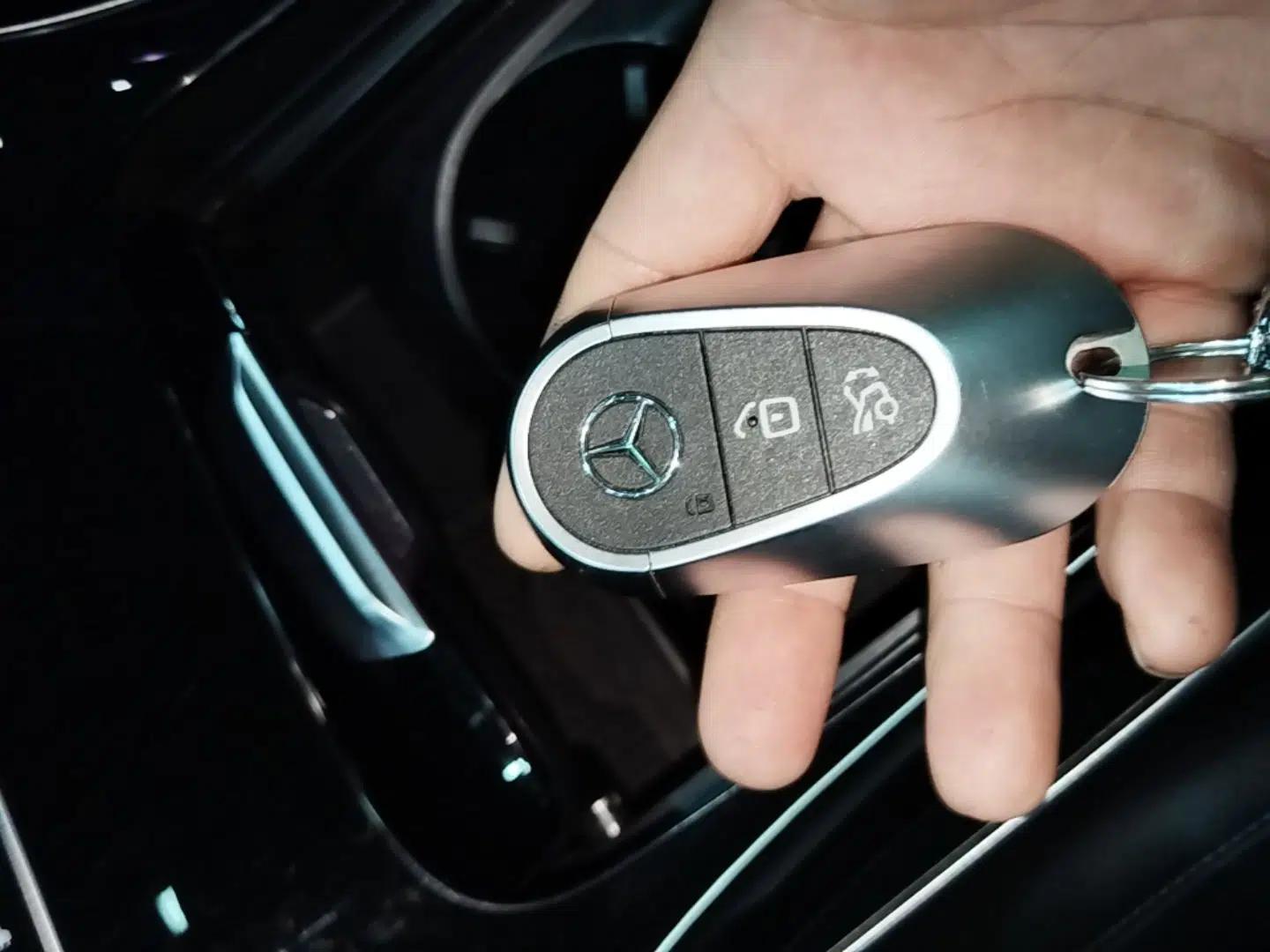 Mercedes-Benz C-Class New Energy 2023 C 350 eL — миниатюра 12