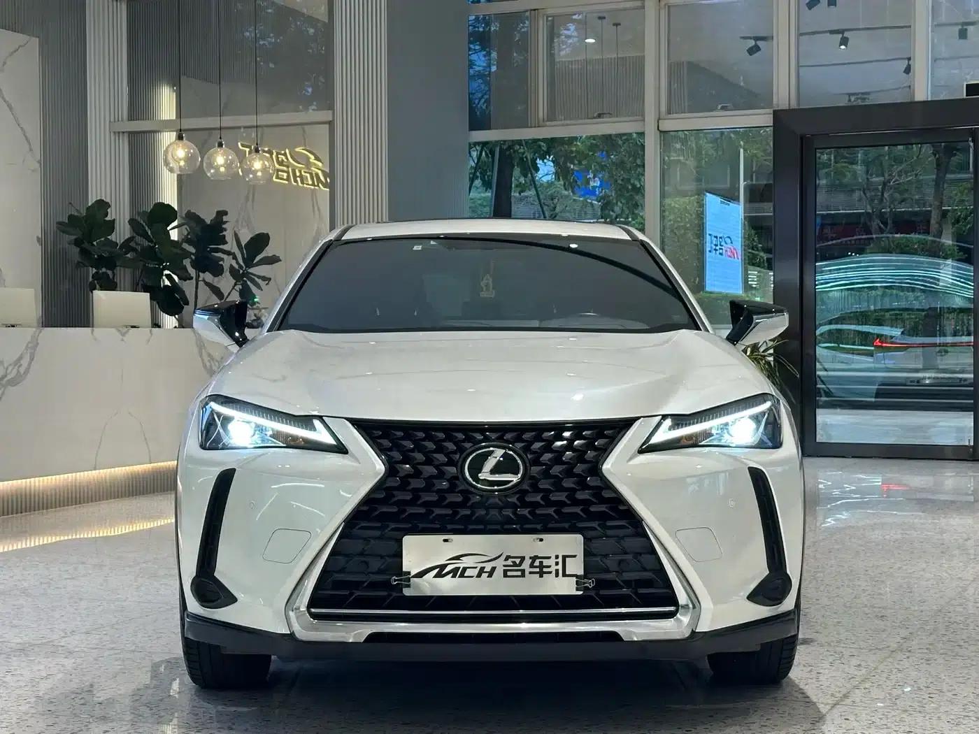 Lexus UX 2020 200 Special Edition — миниатюра 2