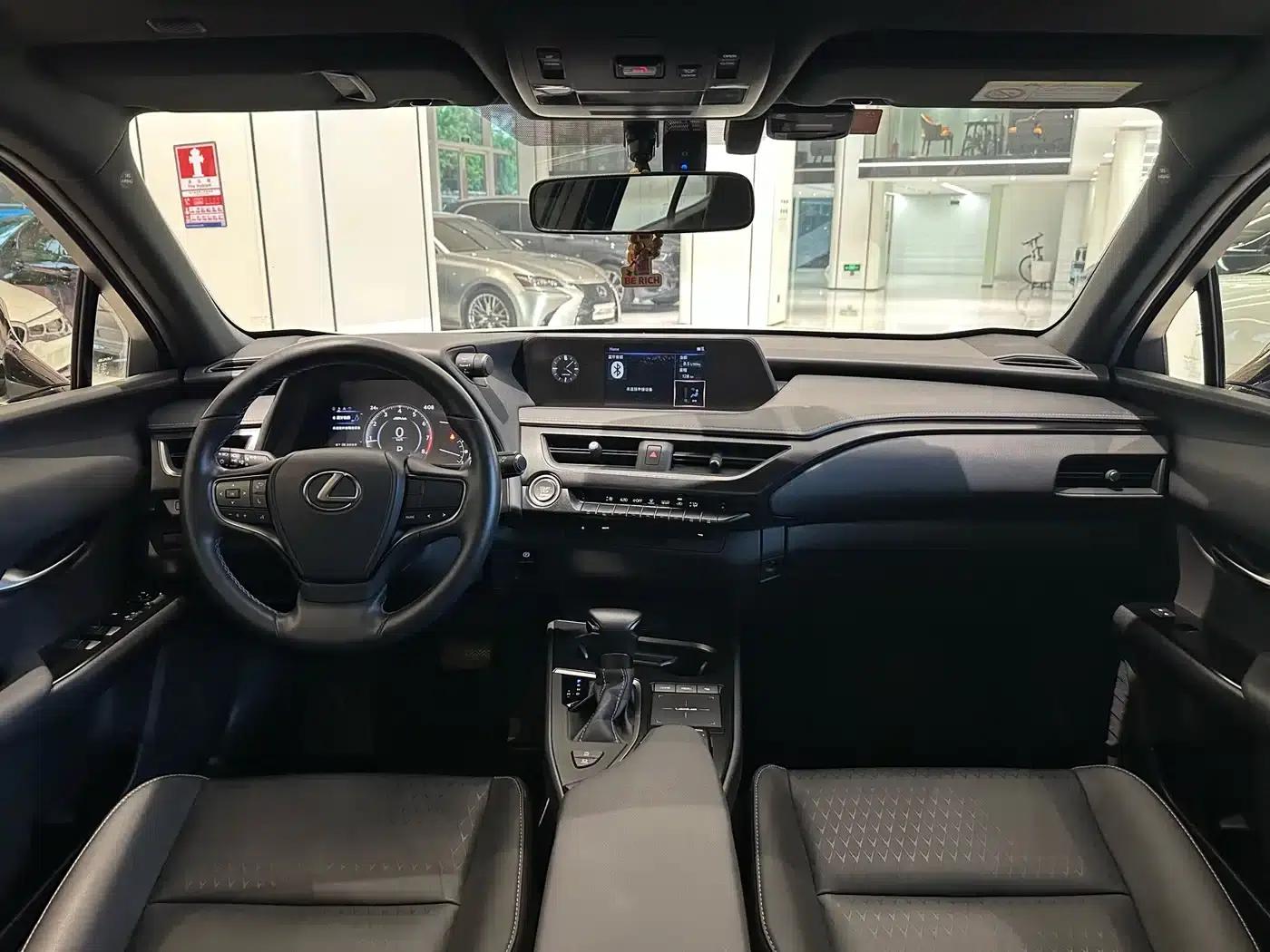 Lexus UX 2020 200 Special Edition — миниатюра 5