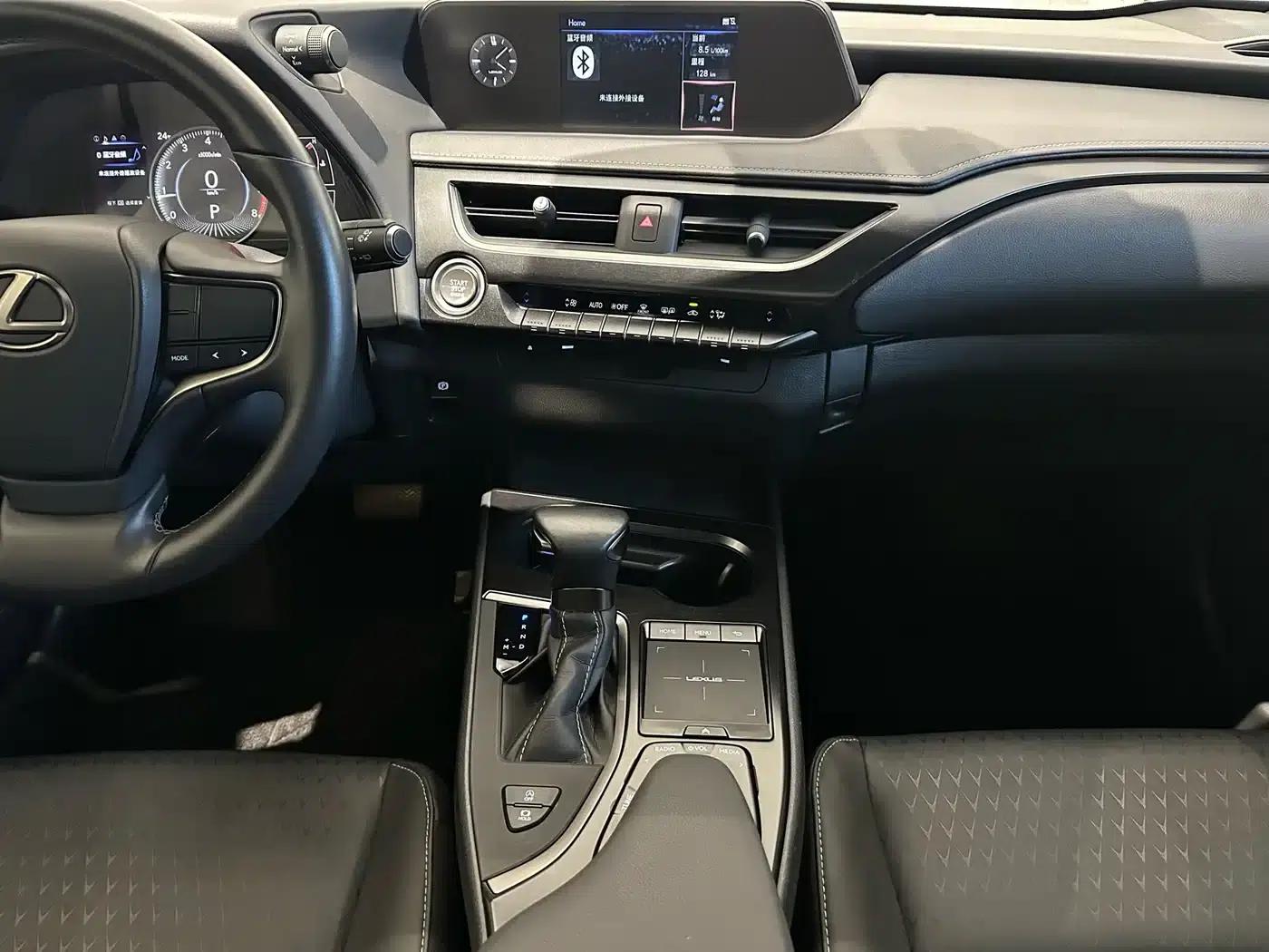 Lexus UX 2020 200 Special Edition — миниатюра 8