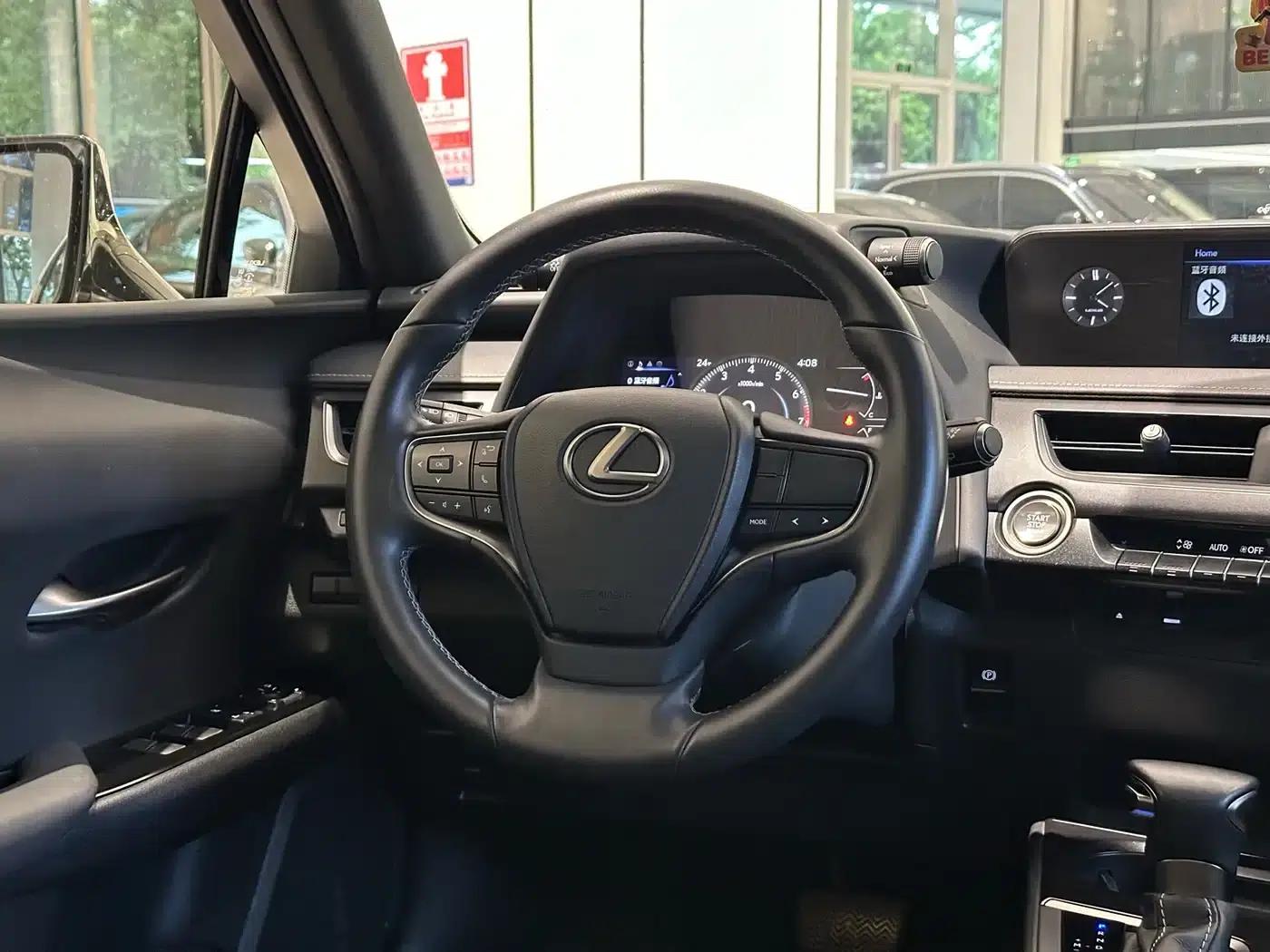 Lexus UX 2020 200 Special Edition — миниатюра 9