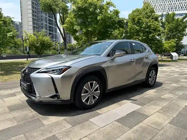 Lexus UX PHEV 2020 300e Pure Enjoyment Edition