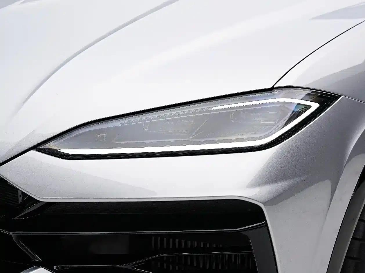 2025 Urus SE 4.0T Standard Edition — миниатюра 4