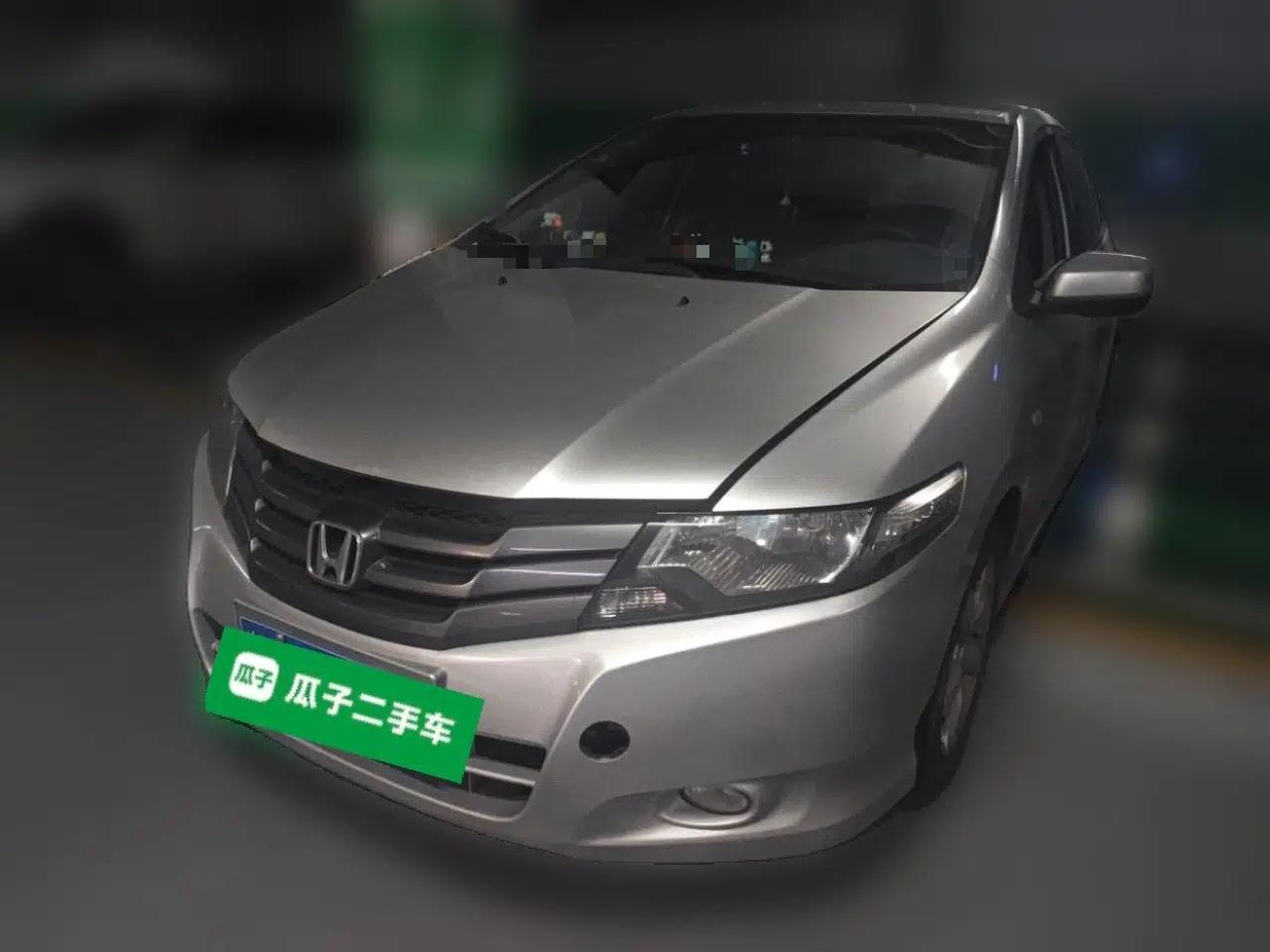 Honda City Classic 2011 1.5L Automatic Elite Edition — миниатюра 1