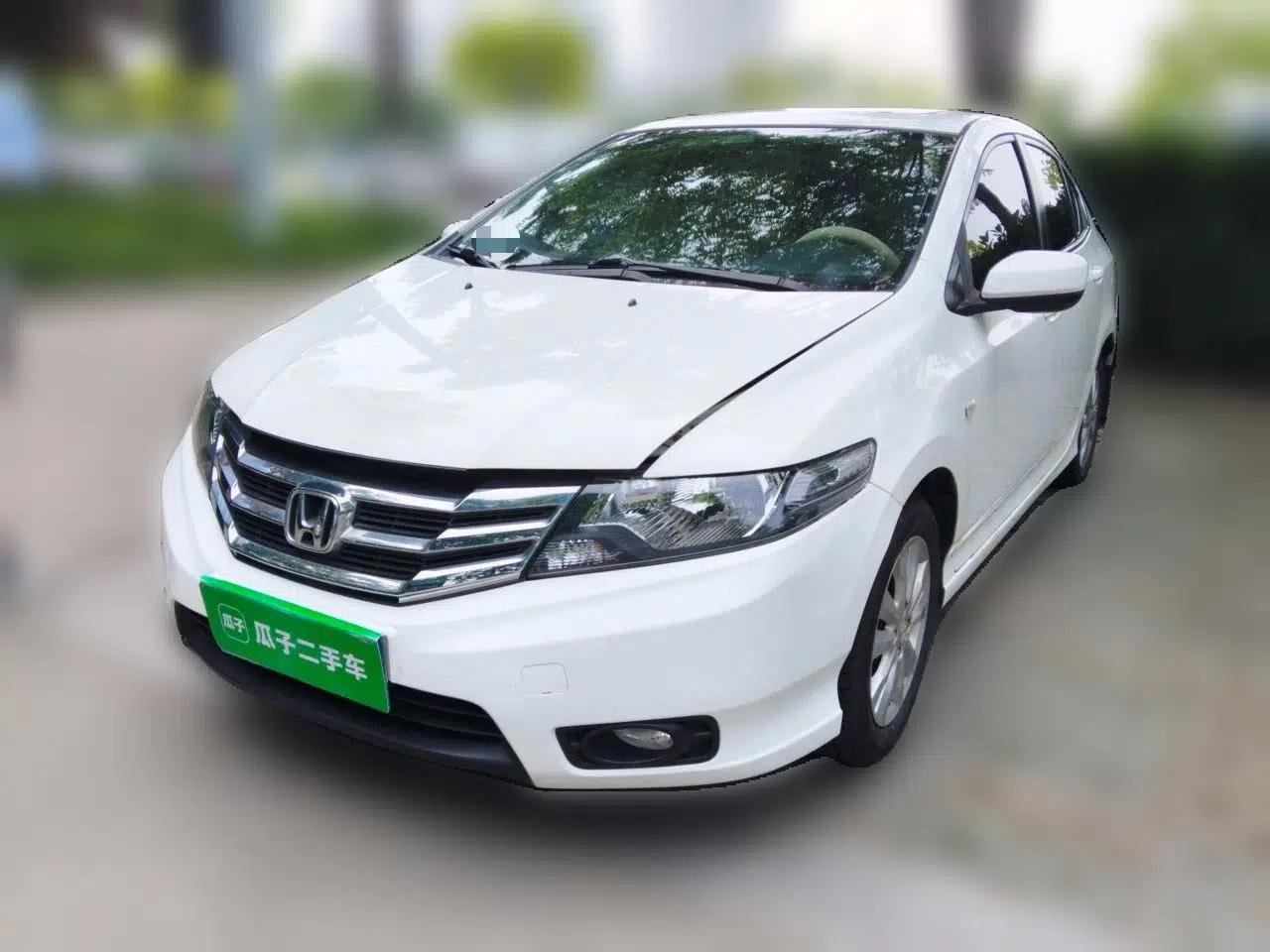 Honda City Classic 2012 1.5L Automatic Elite Edition — миниатюра 1