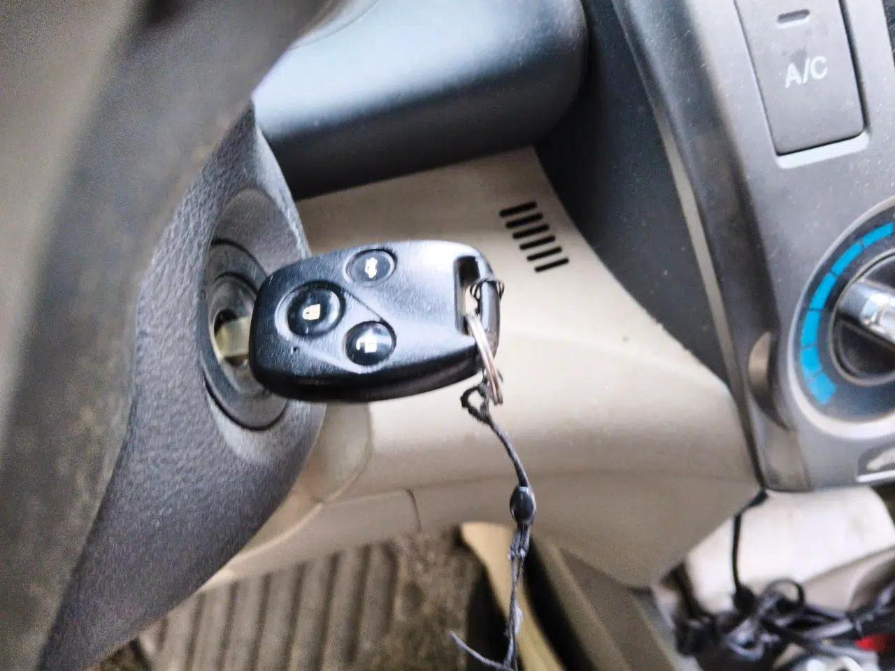 Honda City Classic 2012 1.5L Automatic Elite Edition — миниатюра 9