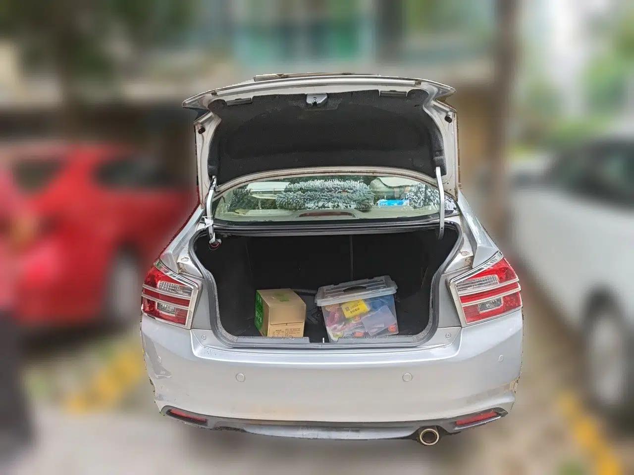 Honda City Classic 2012 1.5L Automatic Flagship Edition — миниатюра 20