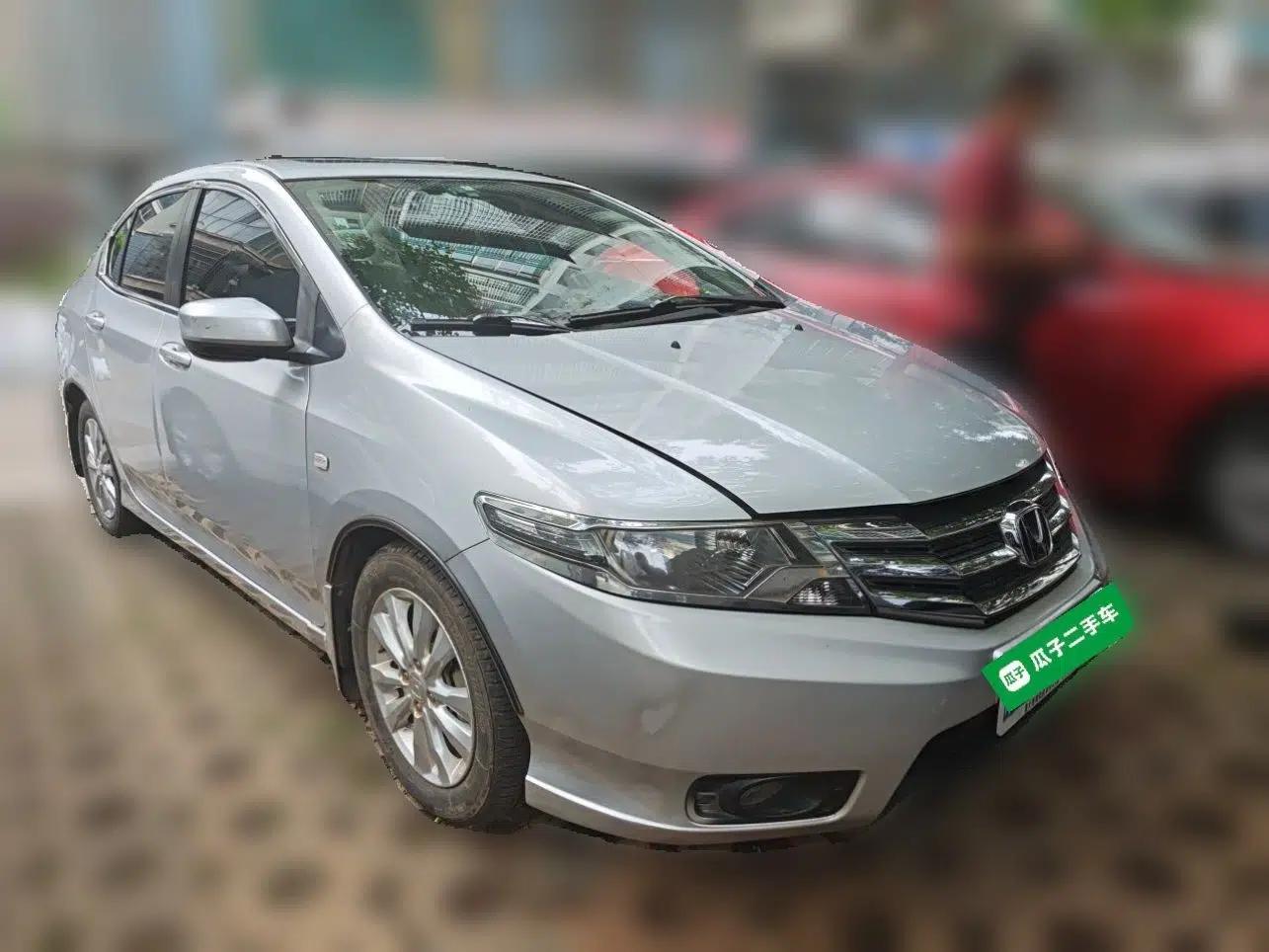 Honda City Classic 2012 1.5L Automatic Flagship Edition — миниатюра 3