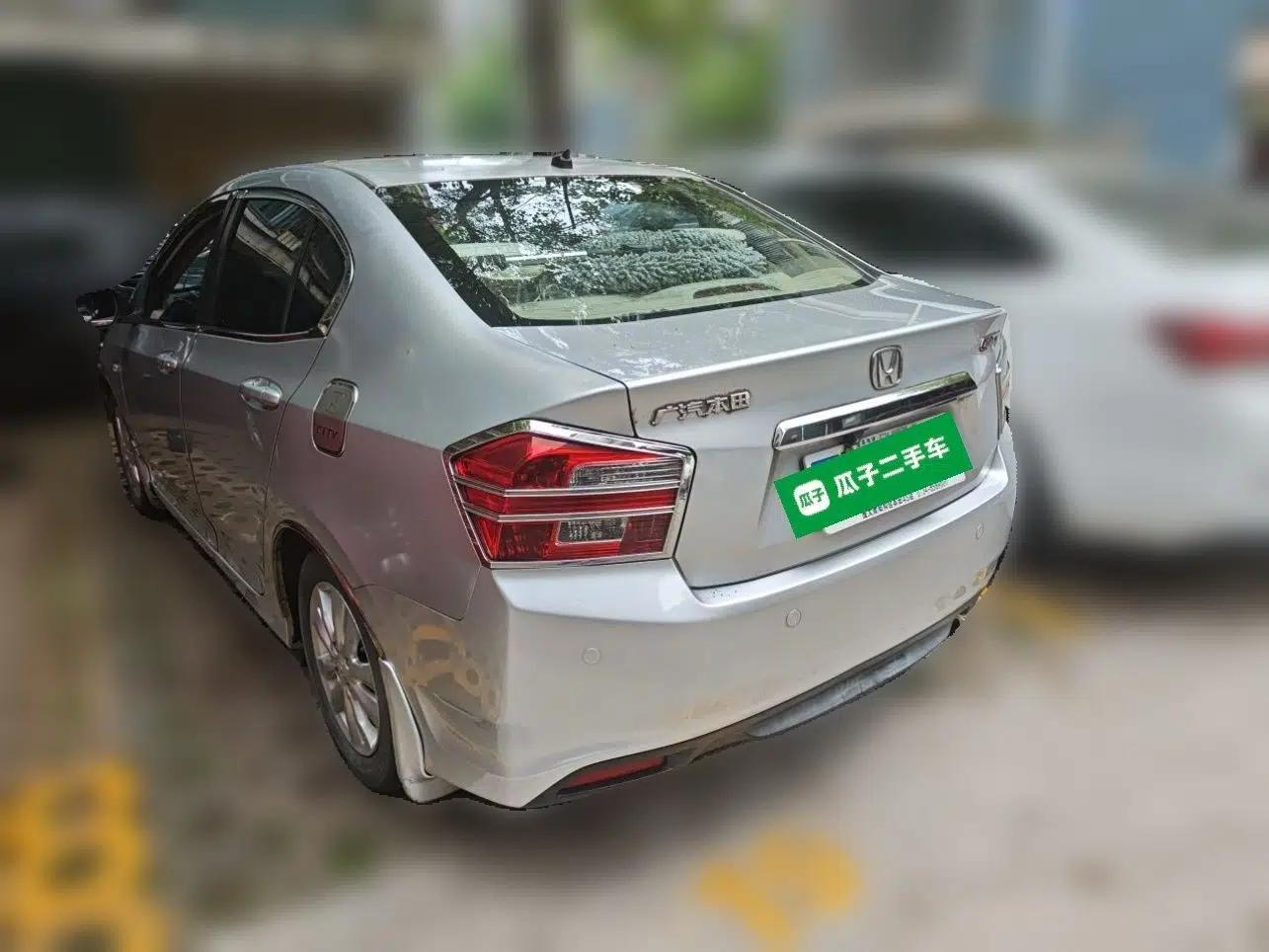 Honda City Classic 2012 1.5L Automatic Flagship Edition — миниатюра 4