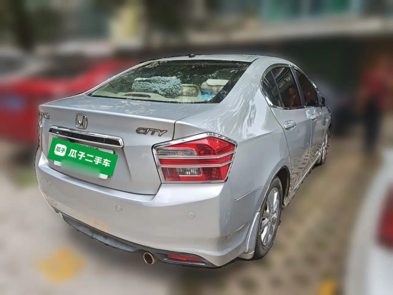 Honda City Classic 2012 1.5L Automatic Flagship Edition — миниатюра 6