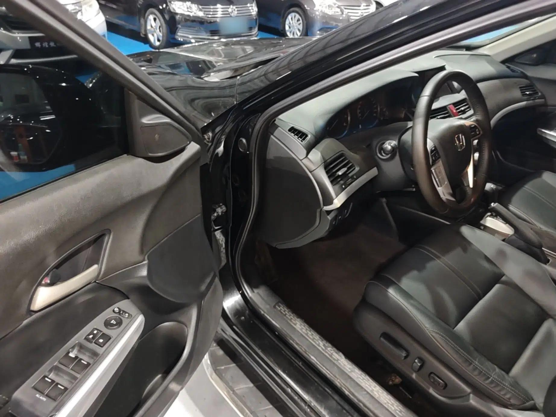 Honda Crosstour 2012 2.4L Luxury Edition — миниатюра 19
