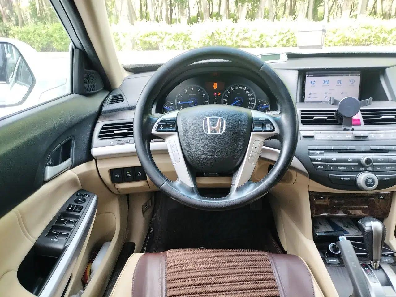 Honda Crosstour 2012 2.4L Prestige Edition — миниатюра 11