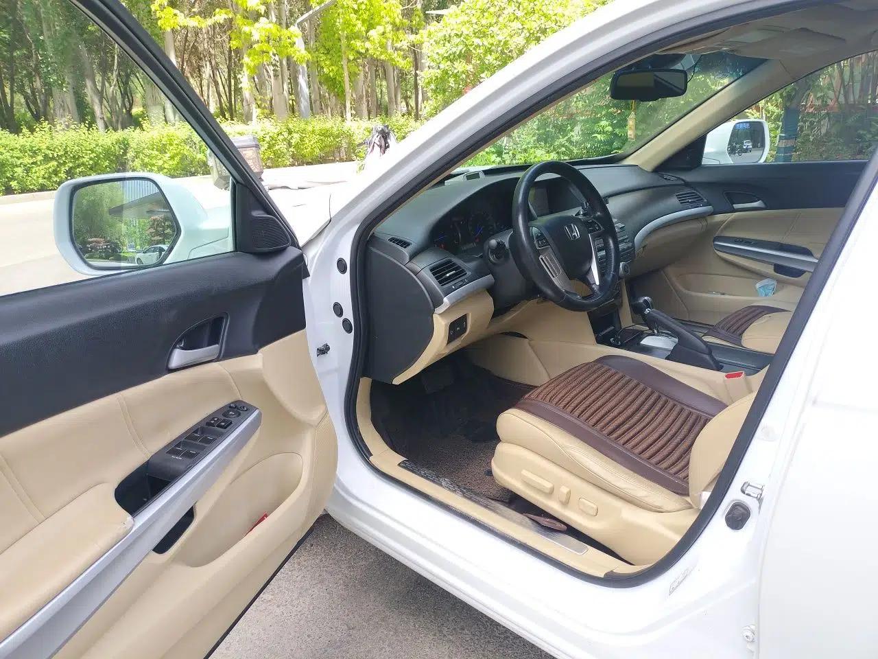 Honda Crosstour 2012 2.4L Prestige Edition — миниатюра 17