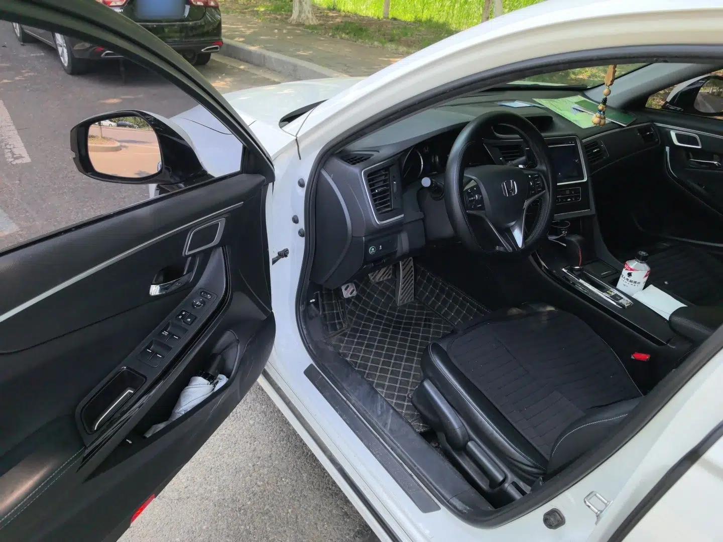Honda Spirior 2017 2.0L Classic Edition — миниатюра 17